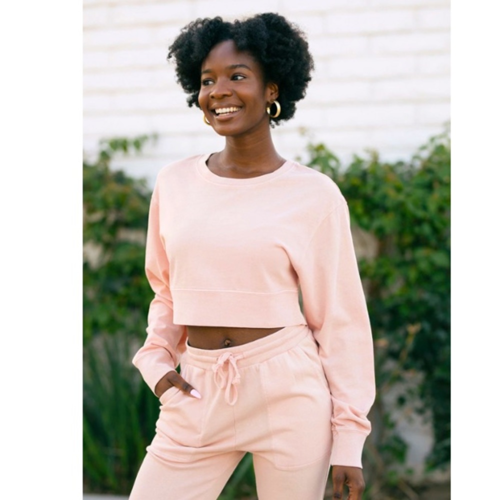 Double Zero Cropped Long Sleeve Sweater Sweatshirt